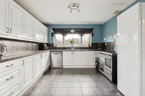 5 bedroom bungalow for sale, Links Avenue, Norwich