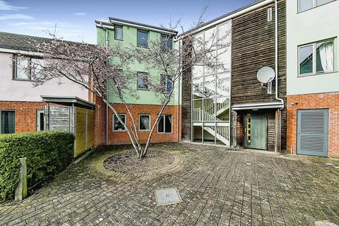 2 bedroom ground floor flat for sale, The Portway, King's Lynn