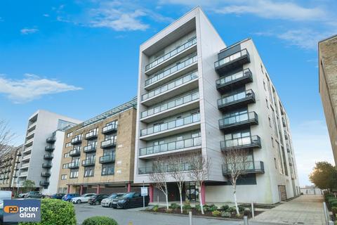2 bedroom flat for sale, Ferry Court, Cardiff