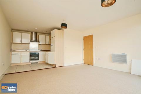 2 bedroom flat for sale, Ferry Court, Cardiff