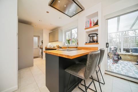 4 bedroom detached house for sale, Thistledown Drive, Ixworth, Bury St. Edmunds