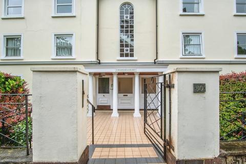 2 bedroom flat for sale, Graham Road, Malvern