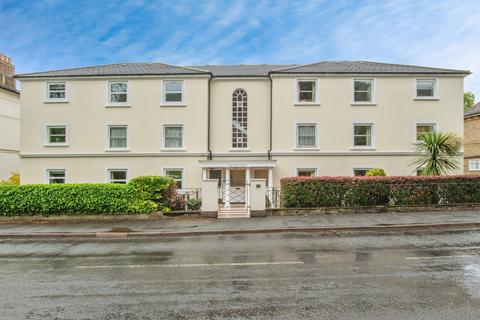 2 bedroom flat for sale, Graham Road, Malvern