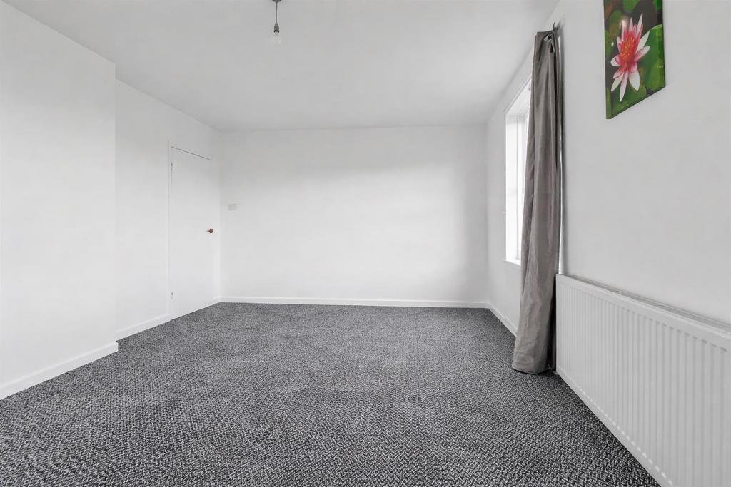 Sitting/dining room