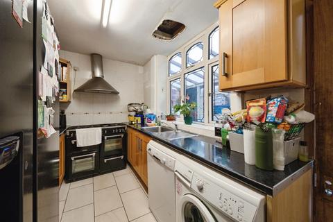 3 bedroom end of terrace house for sale, Bromyard Road, Birmingham