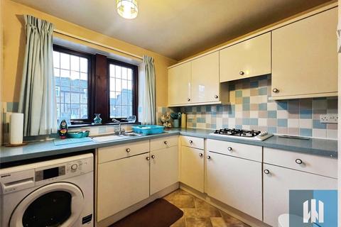 2 bedroom apartment for sale, Quarmby Road, Quarmby, Huddersfield, HD3