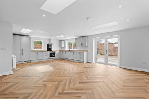 3 bedroom detached house for sale, Montgomerie Street, Tarbolton, Mauchline, KA5
