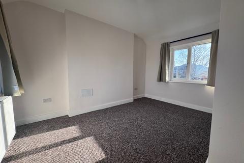 3 bedroom semi-detached house to rent, Gunthorpe Road, LEICESTER