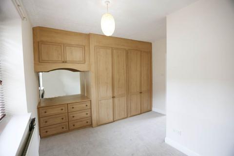 2 bedroom cottage to rent, Queen Street, Bollington
