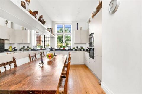 undefined, King Edward Vii Apartments, Kings Drive, Midhurst, GU29