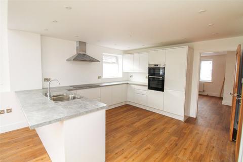 3 bedroom end of terrace house for sale, Cavendish Road, Patchway, Bristol, BS34