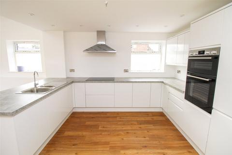 3 bedroom end of terrace house for sale, Cavendish Road, Patchway, Bristol, BS34