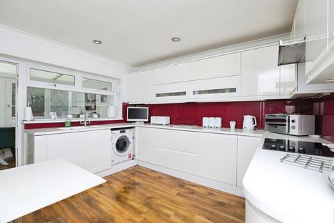 5 bedroom detached house for sale, Chalkwell Road, Sittingbourne