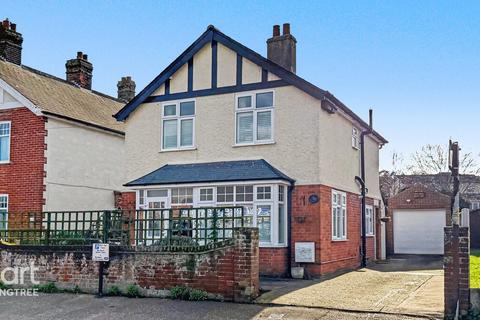 Station Road, Manningtree, Essex
