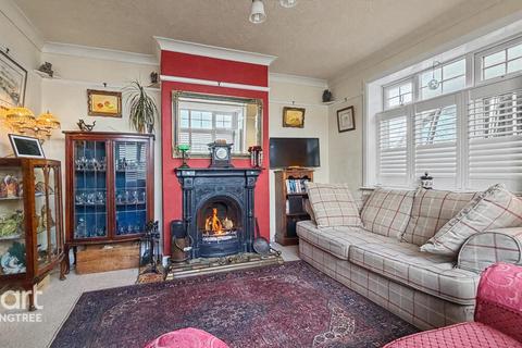 3 bedroom detached house for sale, Station Road, Manningtree, Essex
