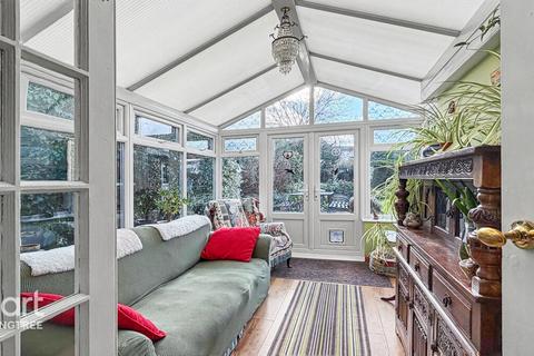 3 bedroom detached house for sale, Station Road, Manningtree, Essex