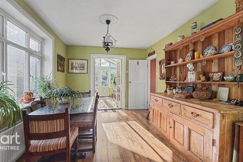 3 bedroom detached house for sale, Station Road, Manningtree, Essex