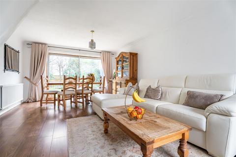 4 bedroom detached house for sale, The Paddocks, Welwyn Garden City