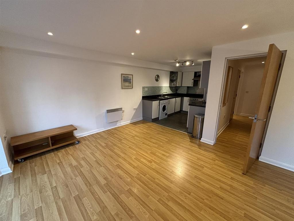 Lounge Kitchen