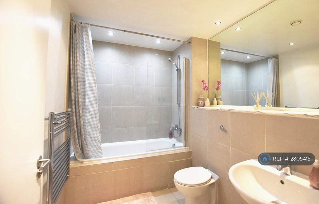 Main Bathroom