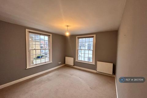 undefined, High St, Thames Ditton, KT7