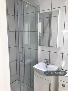 Studio to rent, Wimbledon Village, London, SW19