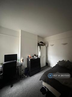 2 bedroom flat to rent, Edgeley Road, London, SW4
