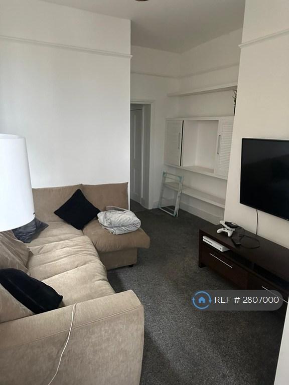 Sitting Room (From Kitchen Into Rest Of Flat)
