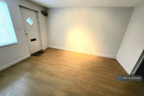 1 bedroom flat to rent, Benwell Court, Sunbury-On-Thames, TW16