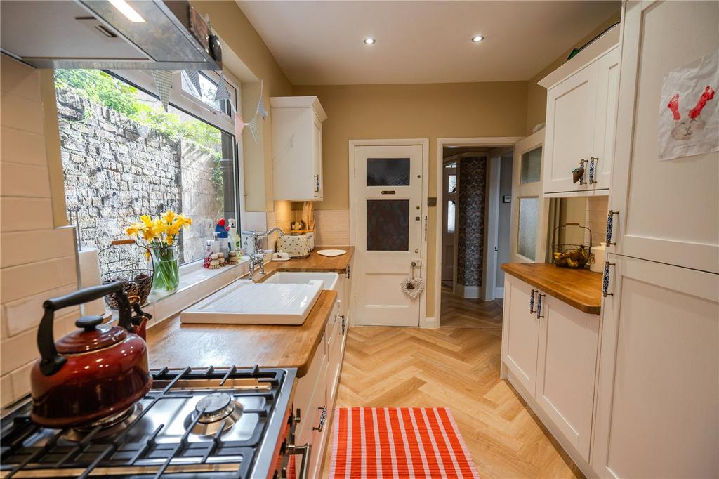 Kitchen (2)