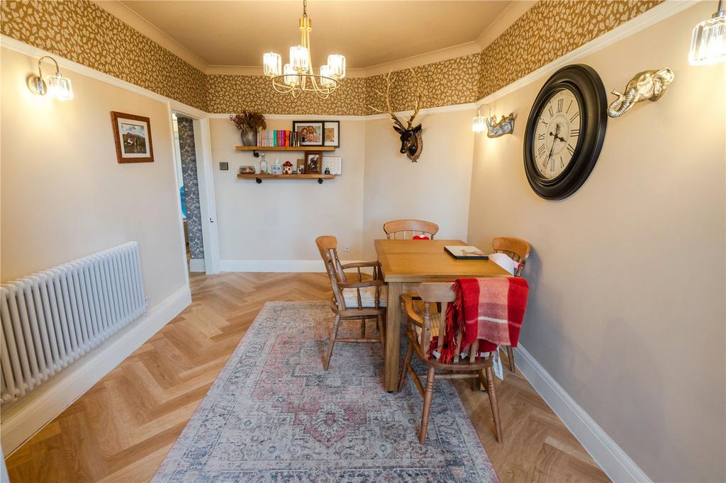 Dining Room (2)