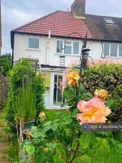 undefined, Royston Avenue, Sutton, SM1