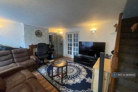 undefined, Royston Avenue, Sutton, SM1