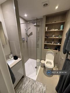 2 bedroom flat to rent, Lurline Gardens, London, SW11
