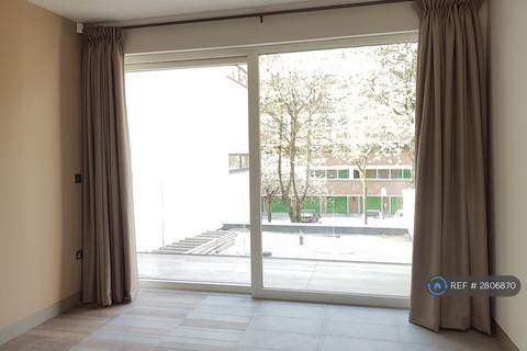 2 bedroom flat to rent, Kember Street, London, N1