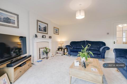 4 bedroom detached house to rent, New Meadows, Rotherham, S62