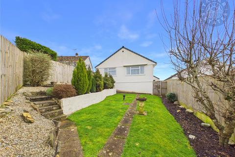 2 bedroom bungalow for sale, 'Spacious detached bungalow with 21' lounge/diner and generous gardens'
