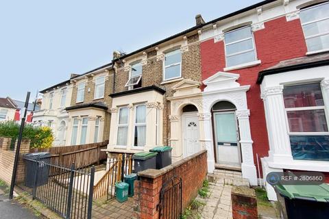 2 bedroom flat to rent, Alroy Road, London, N4