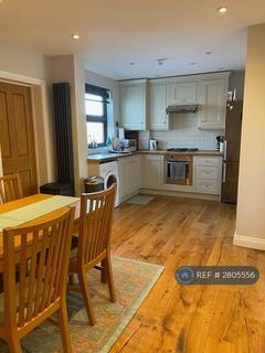 1 bedroom in a flat share to rent, Heyford Road, Mitcham, CR4
