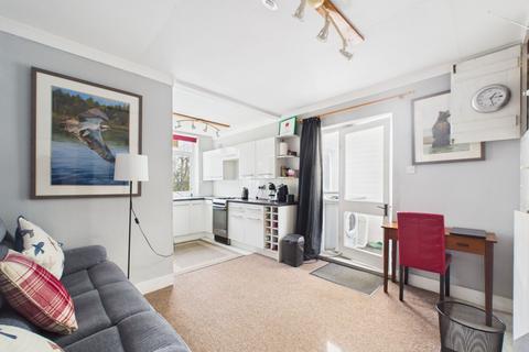3 bedroom detached house for sale, Eatenden Lane, Netherfield, TN33