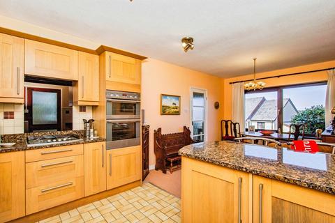3 bedroom detached house for sale, Lawnswood, Pembrokeshire SA69