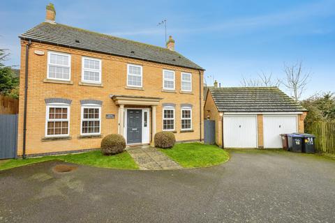 Brooks Close, Wootton, Northampton