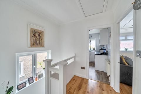1 bedroom maisonette for sale, Hay Lane, London NW9