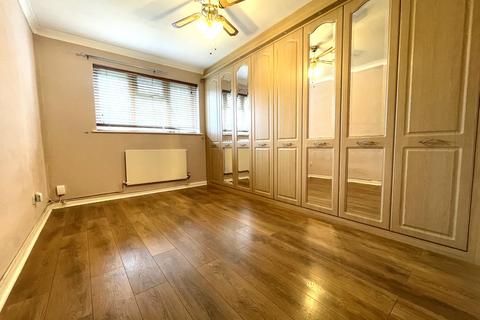 undefined, First Avenue, WATFORD