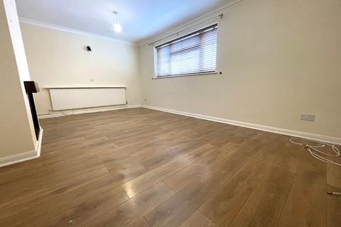 undefined, First Avenue, WATFORD