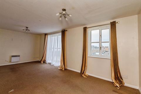 2 bedroom flat for sale, Timber Court, Grays