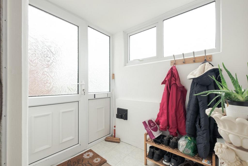 28 Falmouth Street (3 of 16).jpg