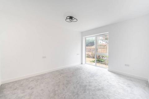 undefined, 1 Champagne Walk, London N3