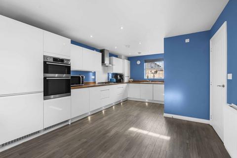 4 bedroom detached house for sale, Hibbert Drive, Essex CM6