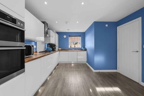 4 bedroom detached house for sale, Hibbert Drive, Essex CM6